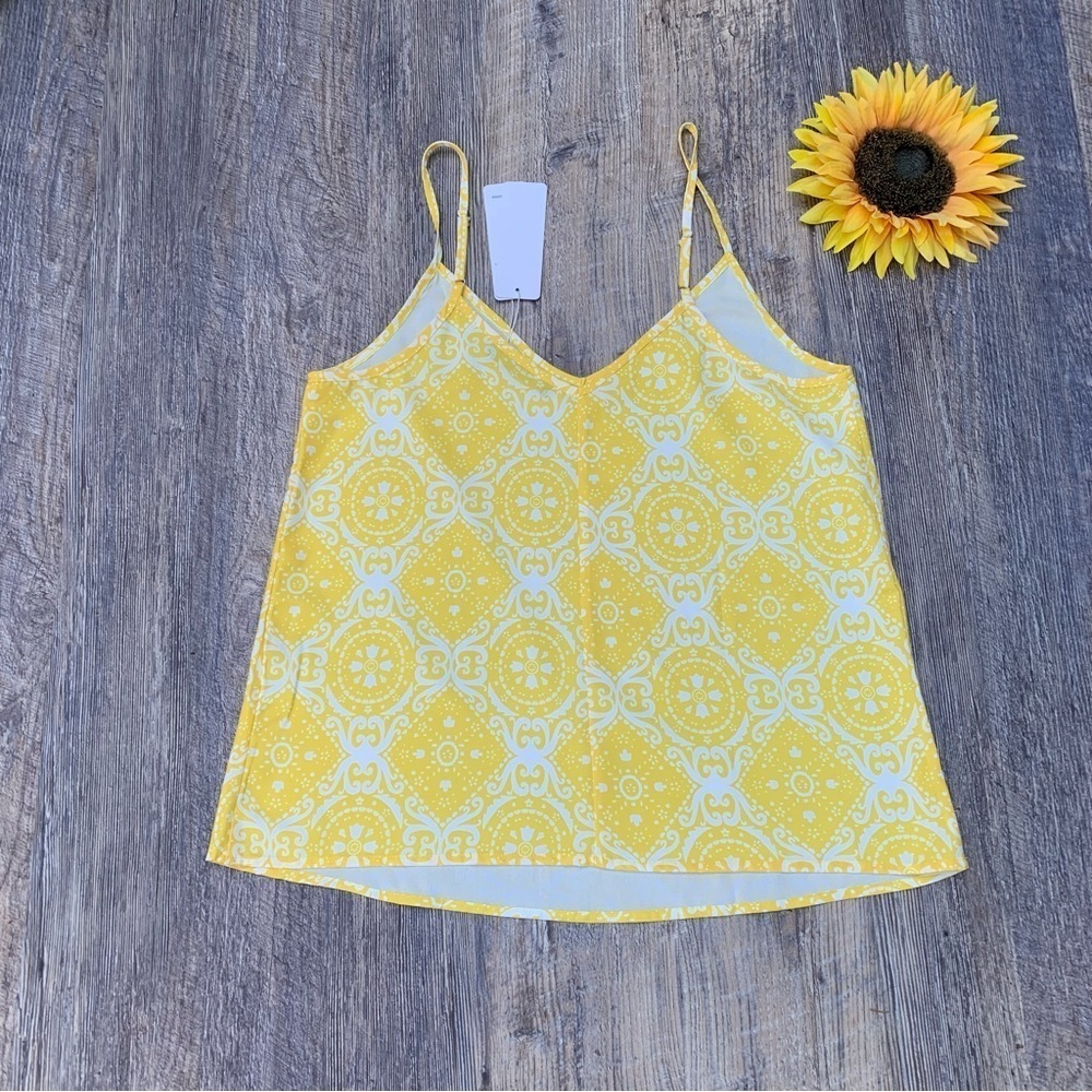 NWT Tecrew Brand Super Bright Summery Tank Size Medium - Picture 4 of 4